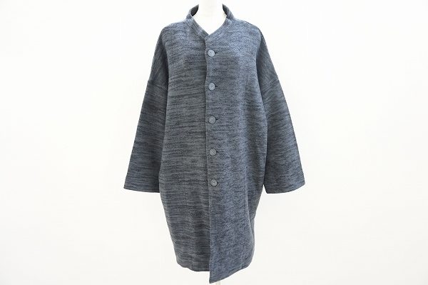 着やすいゆったりシルエットの萌センソユニコのコートを買取いたしました