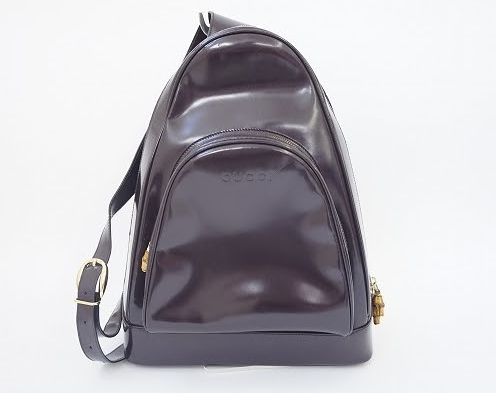 大人カジュアルな印象とボルドーの深みのある色合いが素敵なグッチ GUCCIのショルダーバッグを買取させて頂きました。