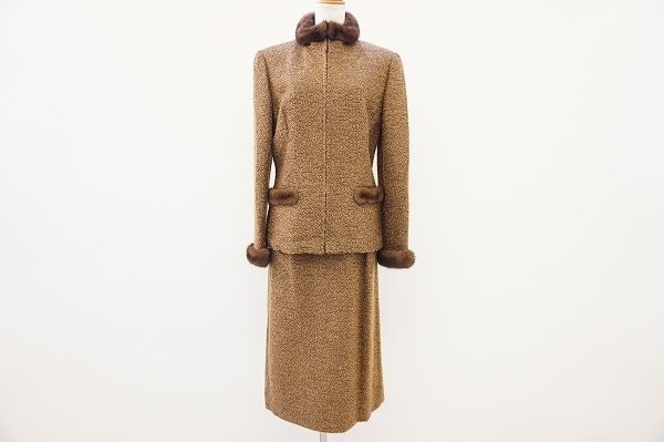 機能性と美しいエレガントさを両立するジュンアシダのスーツを買取いたしました