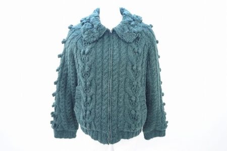 女性らしい優しい雰囲気のピンクハウスのニットブルゾンを買取いたしました