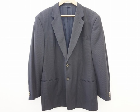 ジョルジオアルマーニ GIORGIO ARMANIの男性用ブラックジャケットを買取させて頂きました。