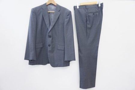 最高級のロロピアーナ生地を使用したルシックのスーツを買取いたしました