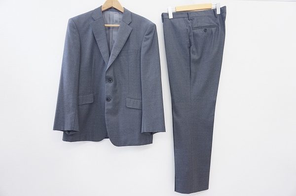 最高級のロロピアーナ生地を使用したルシックのスーツを買取いたしました