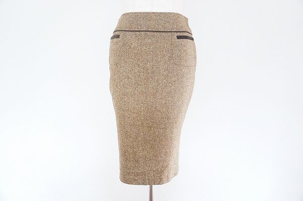 美しいシルエットのドルチェ&ガッバーナのスカートを買い取りました