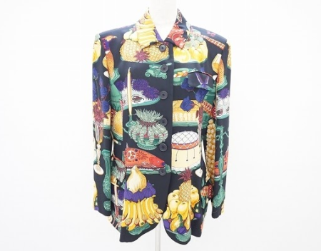 シルク仕様の生地で触り心地、着心地抜群のレディース用ブラックジャケット ！エルメス HERMES