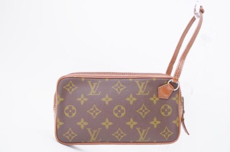 エクレールファスナーを使ったヴィンテージ感あふれる、ルイヴィトンのクラッチバッグを買取いたしました