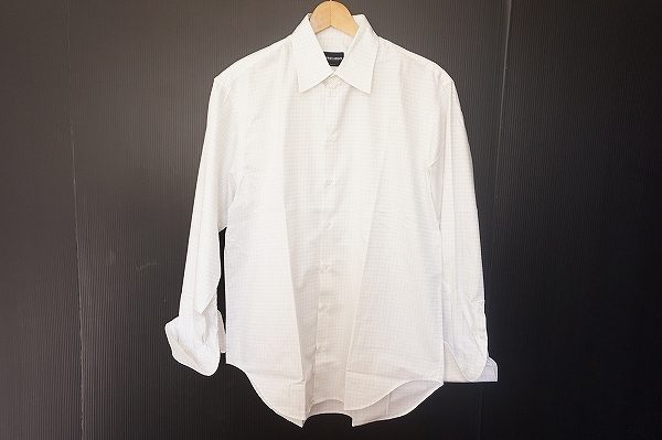 洗練された印象のジョルジオアルマーニのドレスシャツを買い取りました