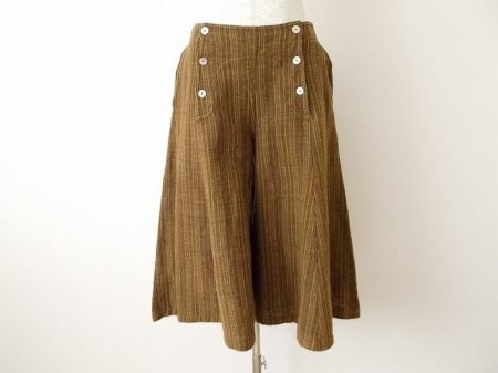 スタイリッシュに見せながら履き心地ラクチン、うさとのパンツを買取いたしました