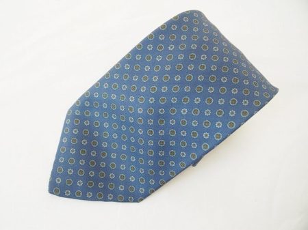 現在は入手困難！マニファットゥーレクラバッテのネクタイを買取いたしました