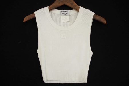 コーデしやすいシャネルのタンクトップを買取いたしました