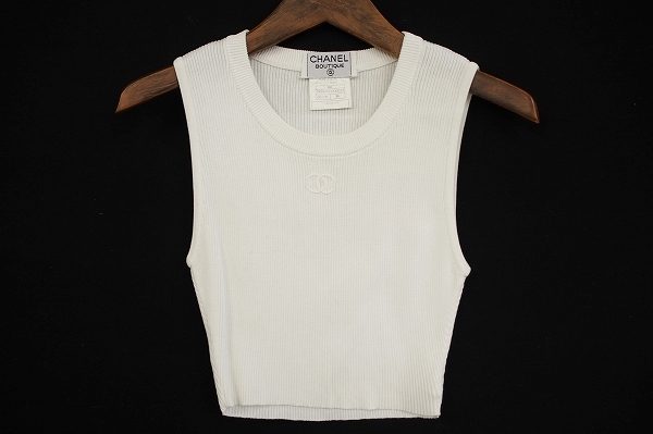 コーデしやすいシャネルのタンクトップを買取いたしました