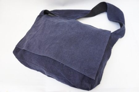 毎日のコーデに自然と馴染む、ヨウジヤマモトのショルダーバッグを買取いたしました