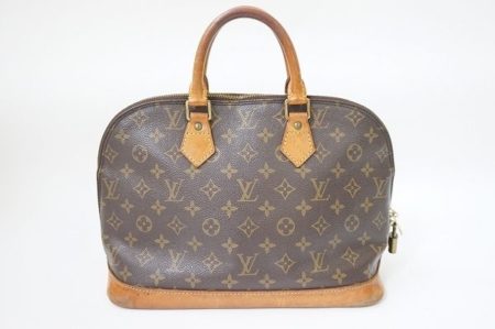 タイムレスにエレガントさを引き立てる、ルイヴィトンのアルマ ハンドバッグを買取いたしました