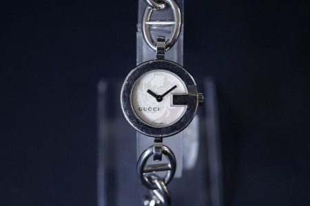 グッチの洗練さを香らせる、グッチの腕時計を買取いたしました