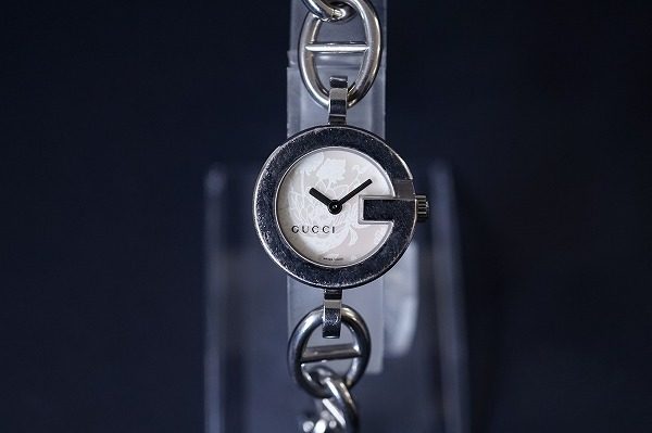 グッチの洗練さを香らせる、グッチの腕時計を買取いたしました