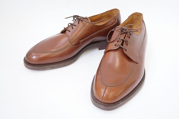 オンオフ問わず履きたくなるハイクオリティーなチャーチのシューズを買取いたしました