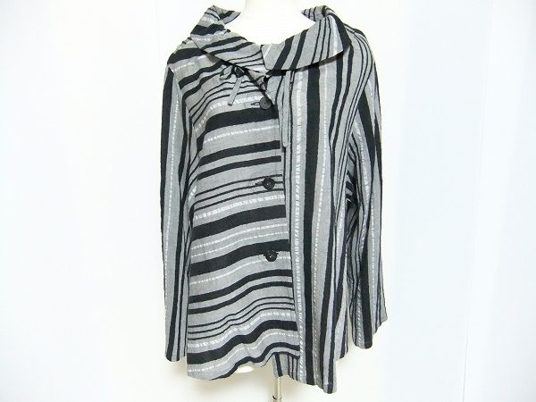 慈雨センソユニコのフェミニンなブラウスを買い取りました