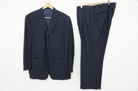 ラグジュアリーな質感と着心地が味わえるエルメネジルドゼニアのスーツを買取いたしました