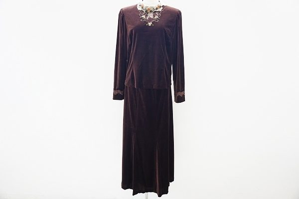 トレンドのベロアでエレガントに。ノンノンドールのセットアップを買取いたしました