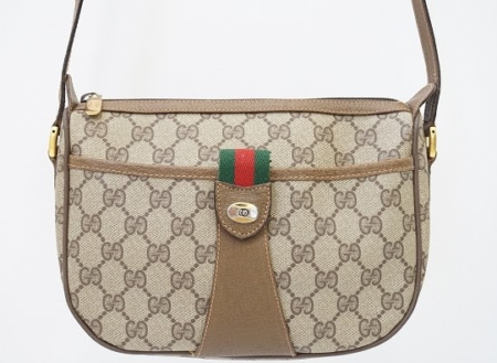 定番人気のGG柄で上品なコンパクトショルダーバッグ！グッチ GUCCI
