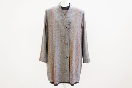 モダンな装いを様々な着こなしで楽しめる、詩仙堂のアンサンブルを買取いたしました