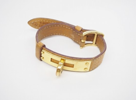 キャメルとゴールドの柔和な組み合わせでどんな色味の時計とも相性抜群の交換用ベルト！エルメス HERMES