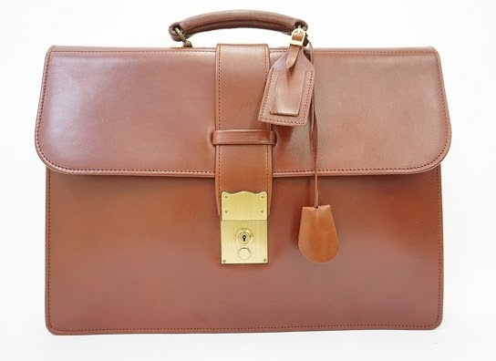 柔らかな風合いのブラウンとシンプルデザインが素敵な男性用ビジネスバッグ !スウェインアドニーブリッグ Swaine Adeney Brigg