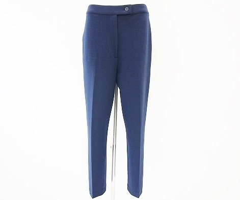 動きやすくてスタイリッシュな印象のネイビーのパンツ!レオナール LEONARD スポーツ SPORT