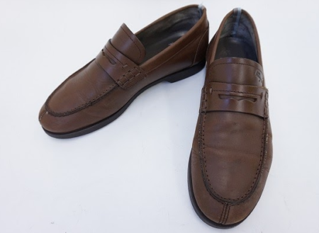 ブラウンでコーディネートを綺麗にまとめてくれるサルヴァトーレ・フェラガモ Ferragamoのメンズ用コインローファーを買取させて頂きました。