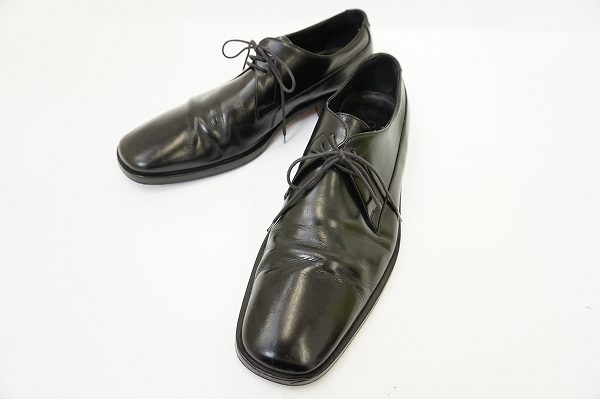 洗練された美しさを足元から、グッチのシューズを買取いたしました