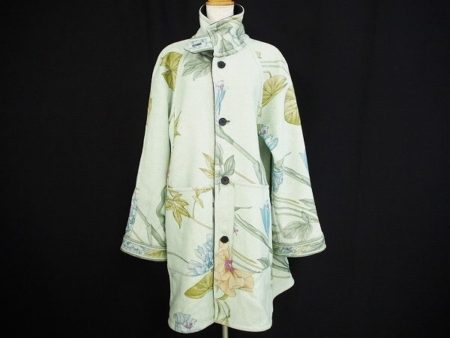 二つの顔が楽しめる、レオナールのコートを買取いたしました