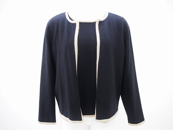 シンプルで便利さの中にも上質感があるフォクシーブティックのアンサンブルを買取いたしました