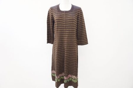 カジュアルに大人可愛さを取り入れられる、斉藤都世子のワンピースを買取いたしました