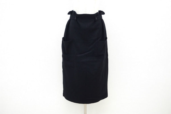 ヨウジヤマモトの世界観が肌で感じられるワイズのタイトめスカートを買い取りました