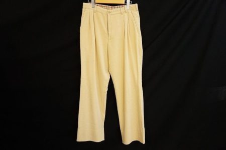 履き心地よく上品なパパスのコーデュロイパンツを買取いたしました