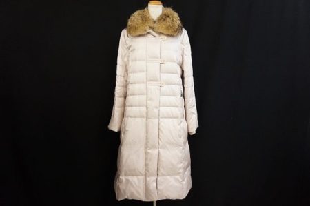 しっかり暖かいロング丈！レリアンのファーつきダウンコートを買い取りました