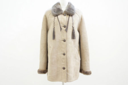 ディテール・素材ともにこだわったエレガントコート、レリアンのコートを買取いたしました