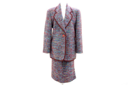 美しく全体を彩るミッソーニのスカートスーツを買取いたしました