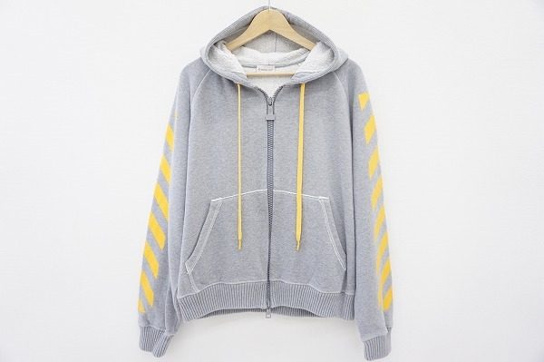 袖のライン使いがおしゃれなモンクレールのジップパーカーを買い取りました