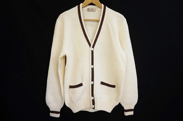 優雅なシェリーライン入りのグッチのメンズカーディガンを買い取りました
