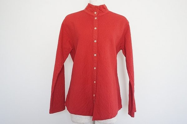 モードなスタイルがこれ一着で完成！ヤッコマリカルドのハイネックブラウスを買い取りました