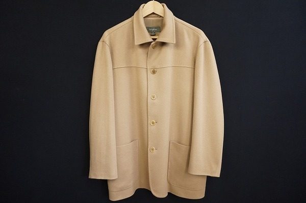 おしゃれ好きの男性に人気のエルメネジルドゼニアのジャケットを買い取りました