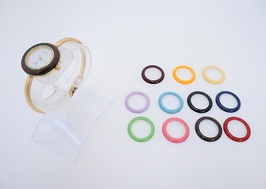 グッチ GUCCIの定番人気のレディース用の腕時計！チェンジベゼル12色を買取させて頂きました。