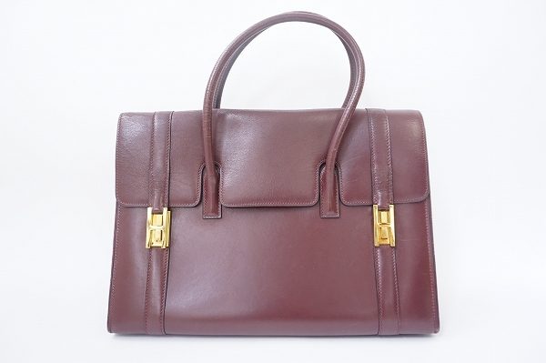 端正でクラシックなデザイン、エルメスのドラッグ30 ハンドバッグを買取いたしました