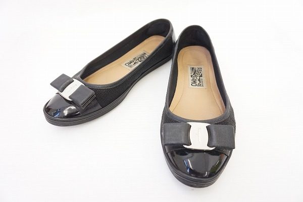 大人可愛く存在感を放つ、サルヴァトーレ・フェラガモのシューズを買取いたしました