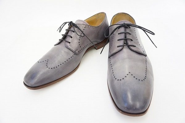 履き込むほどに味が出そうなジョルジオアルマーニのドレスシューズを買い取りました