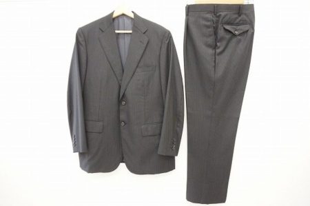 さりげないストライプ生地がおしゃれなアイランドフェリーのシングルスーツを買い取りました