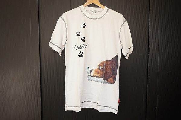 ポップなプリントが斬新！クニオサトウのTシャツを買い取りました