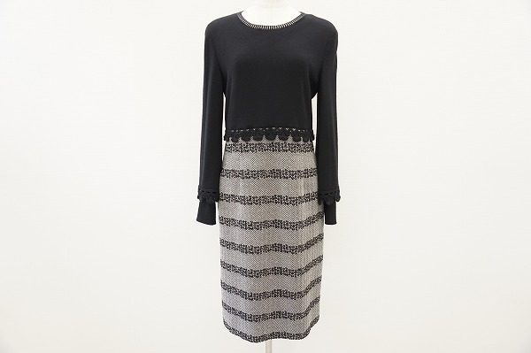 シルエットの美しさを堪能したいジュンアシダのニットワンピースを買い取りました