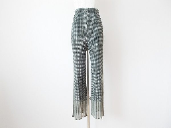 旬のハイウエストタイプ！プリーツプリーズのパンツを買い取りました